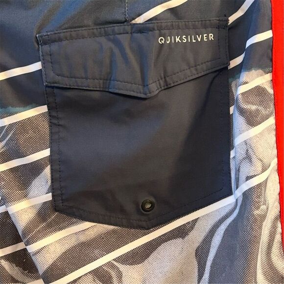 Quiksilver Men's Highline Lava Slash Boardshorts Blue Size 32 - Picture 4 of 16